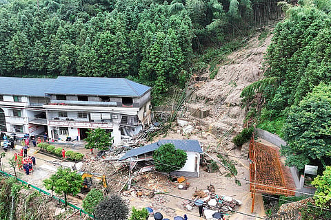Landslide destroys a house in Hengyang city